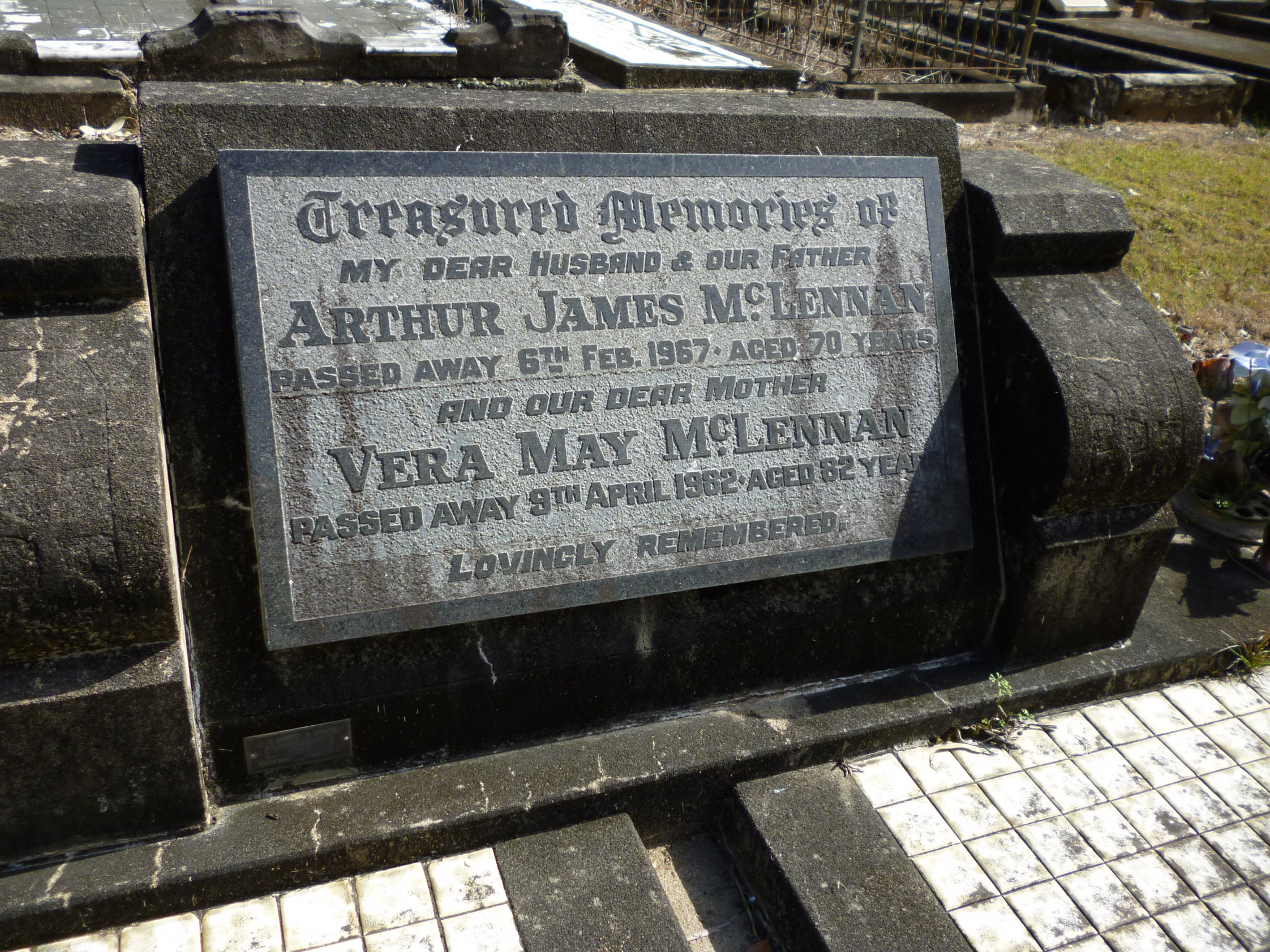 Photo of headstones/Arthur James McLennan died 1967 MI Coutts Crossing, NSW